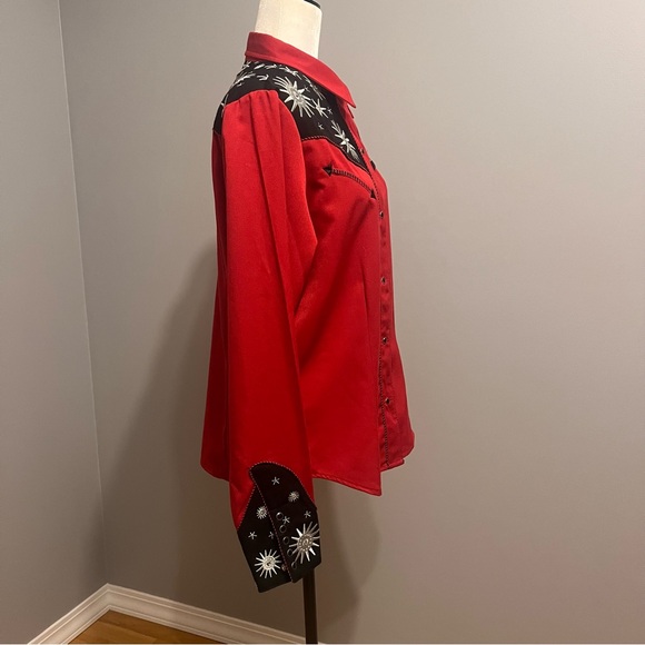 Roper Red and Black Western Shirt with Star Burst Design - Picture 7 of 13